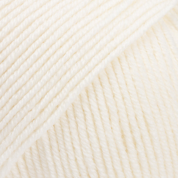 Ciepły i przytulny szal Nitkowe Love 230x35 cm 100% Baby Merino 02 Ecru