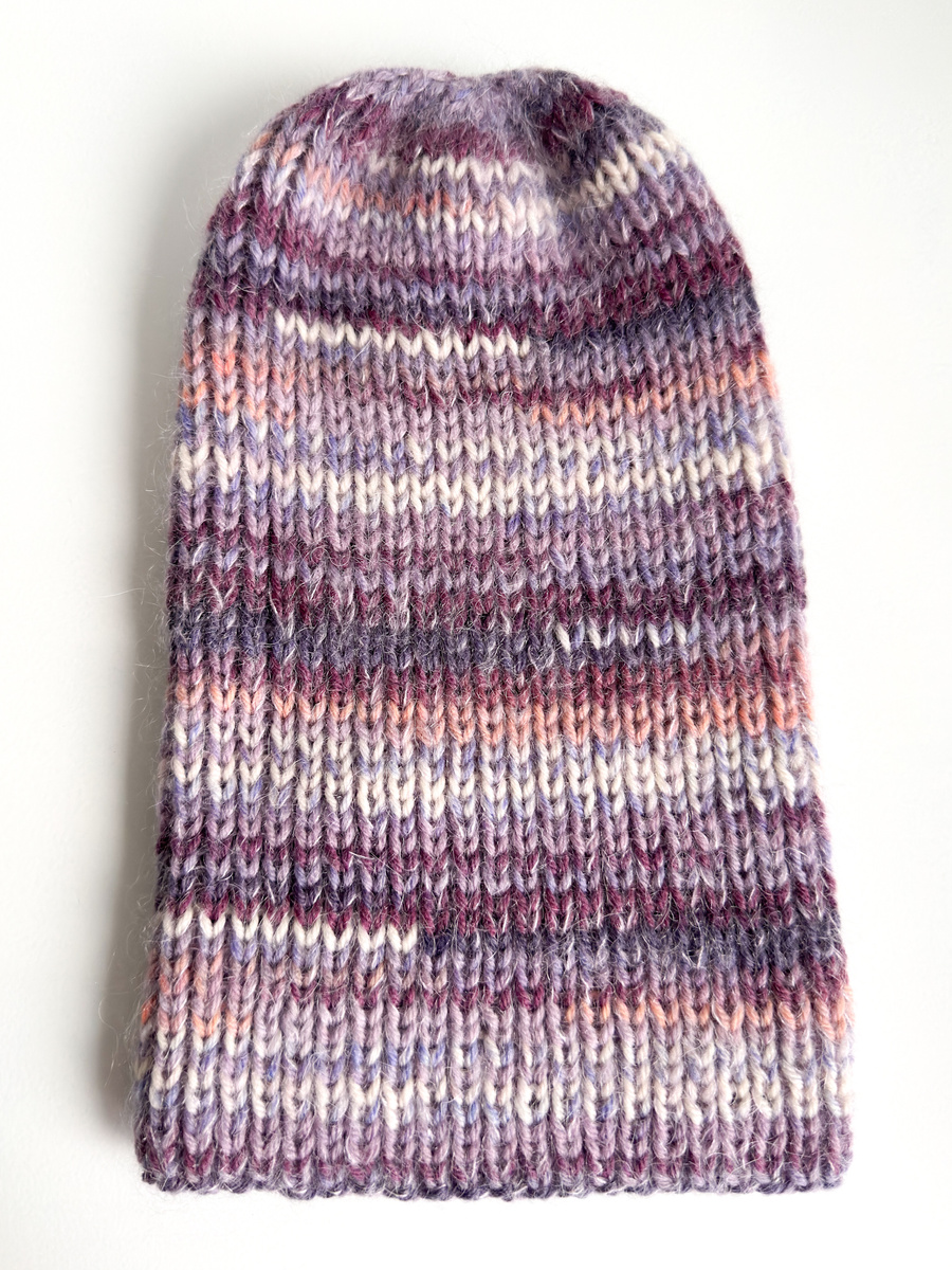 Handmade Czapka damska AUREA Print Merynos plus moher i jedwab 15/55 fioletowy deszcz