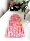 NELLI – czapka beanie wywijana merino, ręcznie robiona, 14 Tęczowa Posypka