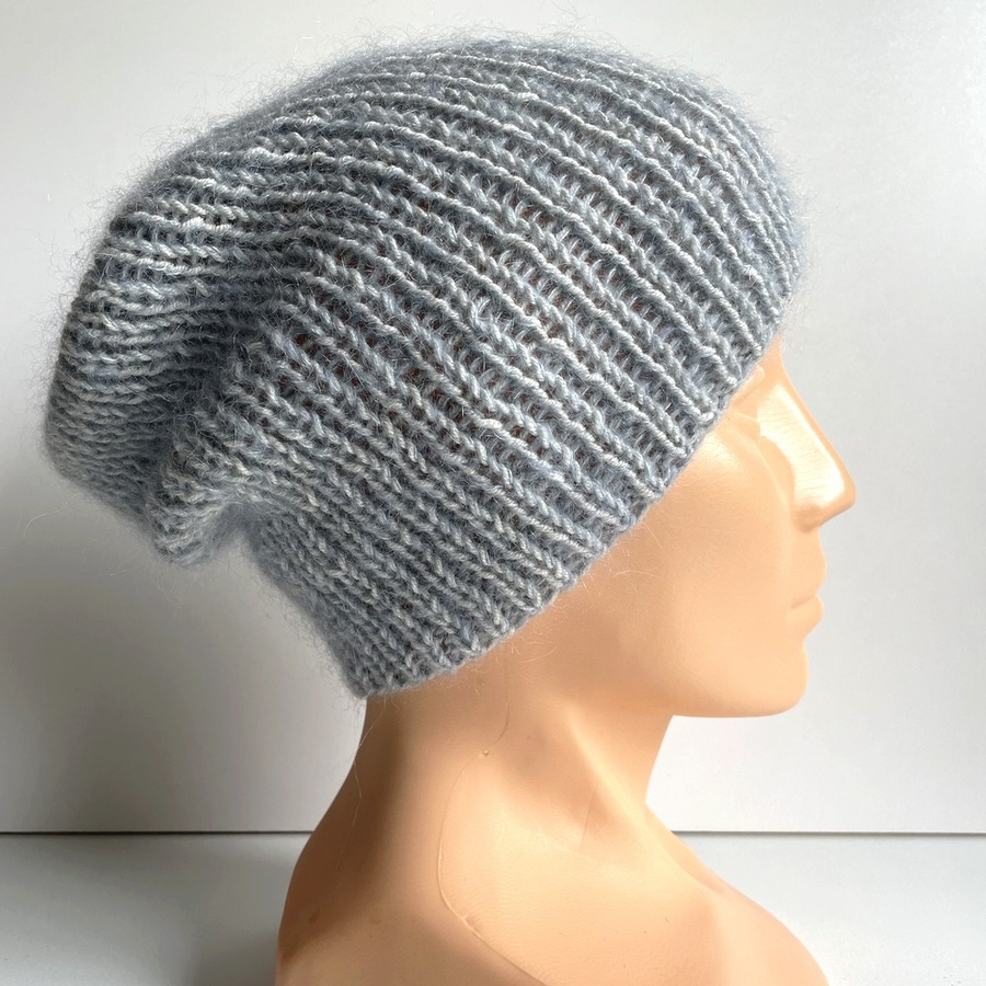 Handmade Czapka damska AUREA 100% Baby Merino plus moher i jedwab 22 Szaro Błękitny
