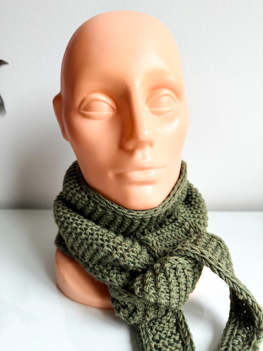 Słodki szalik, apaszka baby merino Nitkowe Love 38 Oliwka