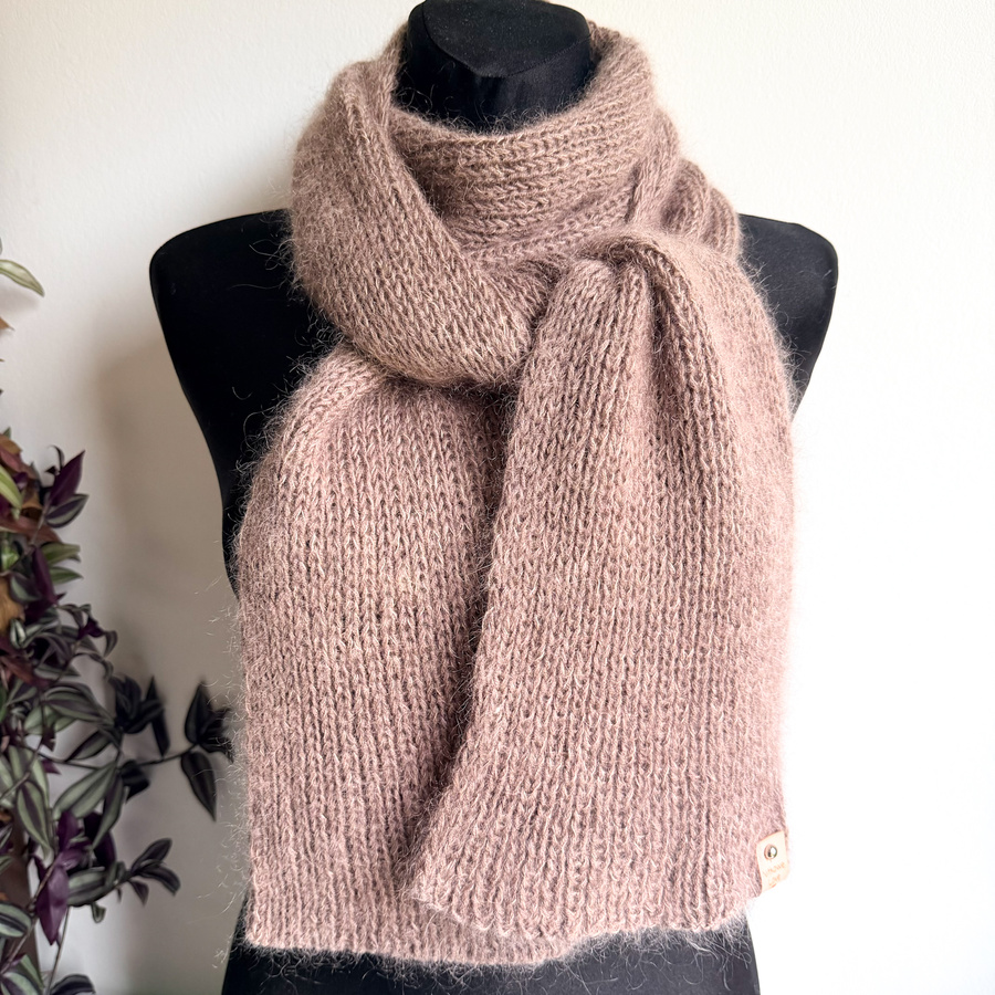 Wełniany szalik Nitkowe Love AUREA 30x180 cm 100% Baby Merino plus moher i jedwab 17/41 Beż