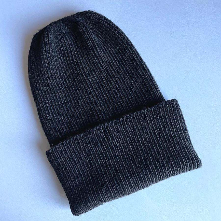 VARELLA – czapka zimowa beanie z wełny merino 100% Baby Merino 21 Czarny