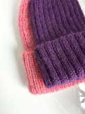 MARGARET Handgemachte Mütze mit Umschlag aus Alpaka und Mohair 4400/16 Dunkelviolett