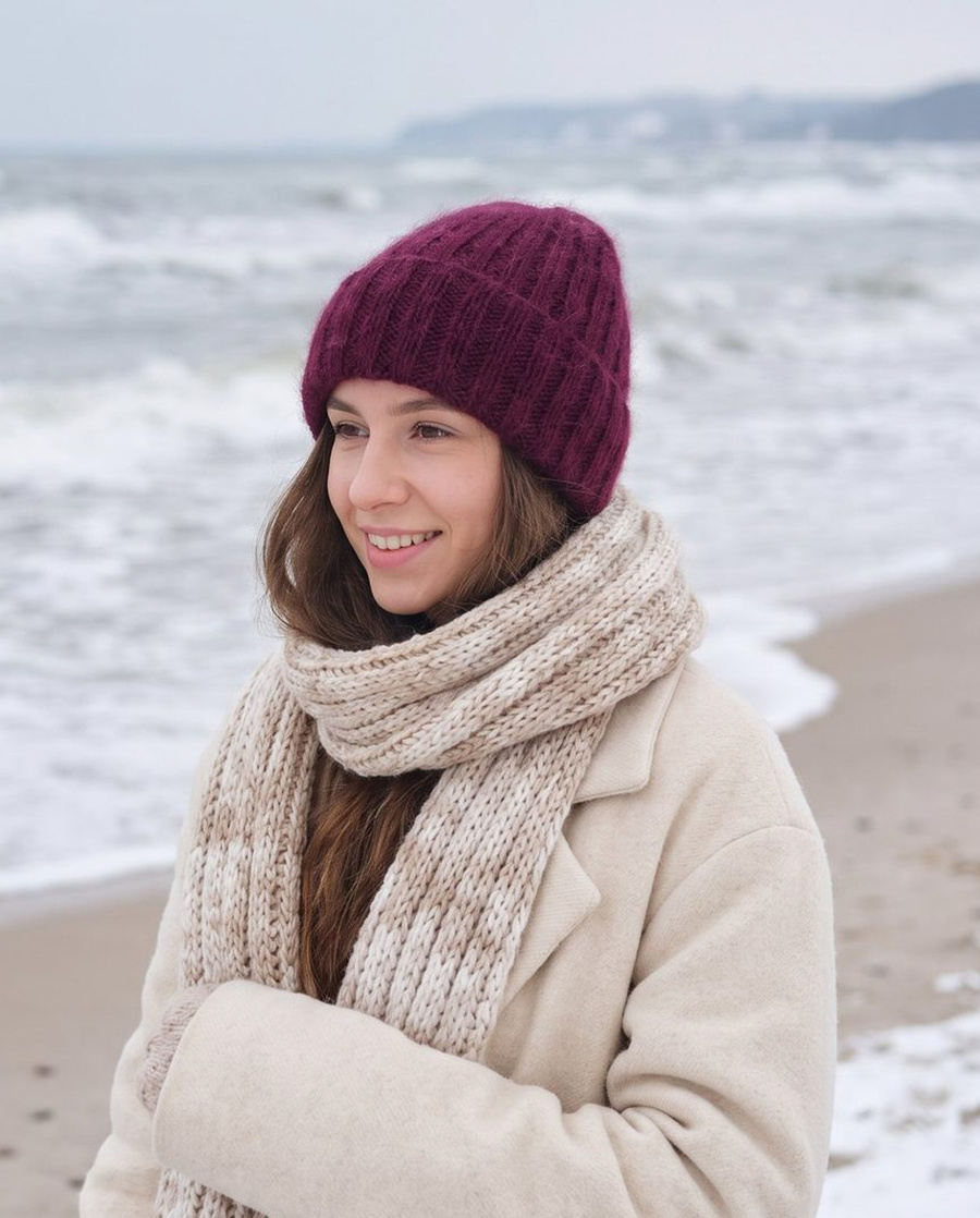 MARGARET Handmade Beanie Alpaca Mohair and Silk 9045 Rubinowy