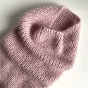 Ręcznie robiony KOMIN 100% Baby Merino plus moher i jedwab 54 Pudrowy Róż 35 cm długości