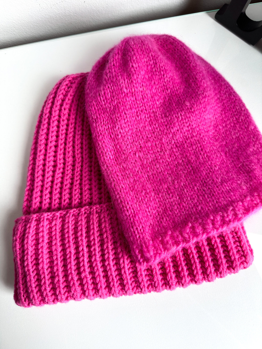 BRIOSZKA – czapka damska beanie z wełny merino 100% 22 Magenta różowa jesienno-zimowa