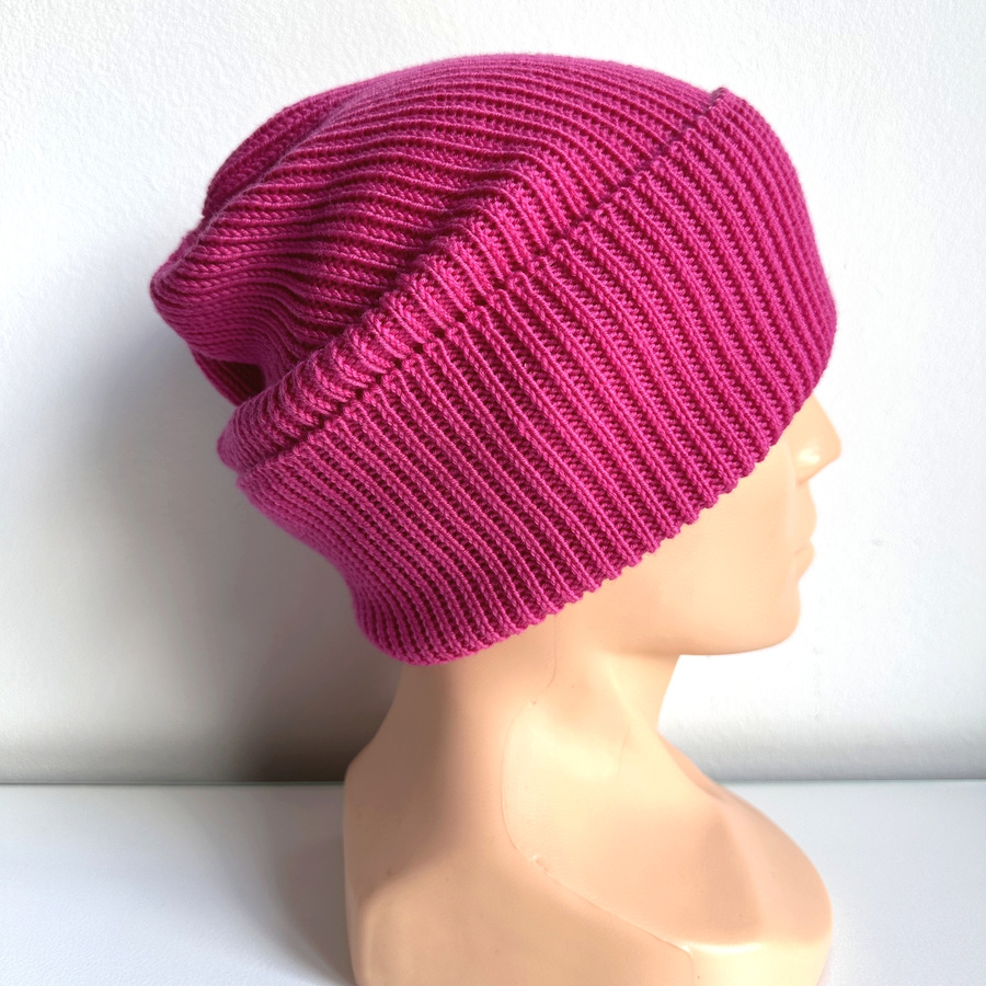VARELLA Beanie-Mütze mit Umschlag 100% Baby-Merinowolle 08 Fuksja