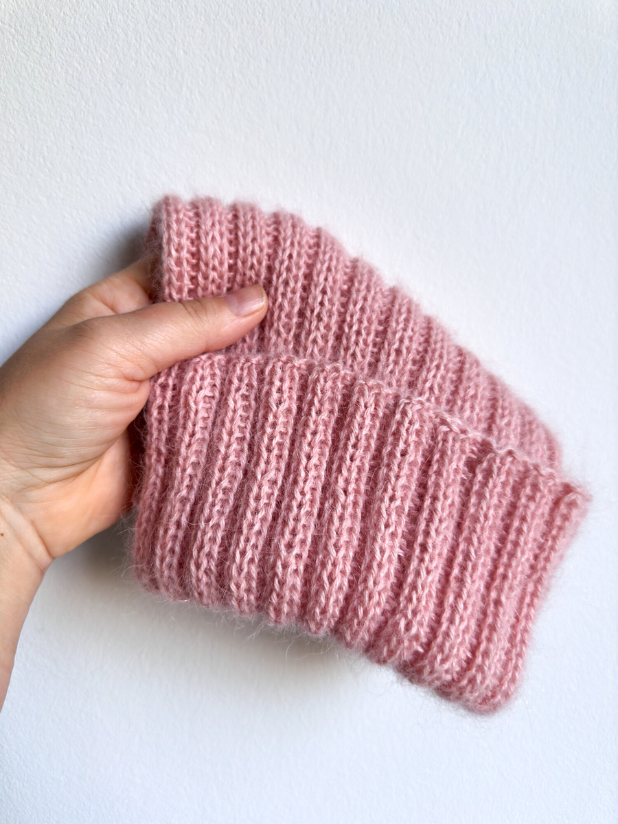 MARGARET Handmade Turn-Up Beanie Alpaca Mohair and Silk 9033/53 Lody Truskawkowe
