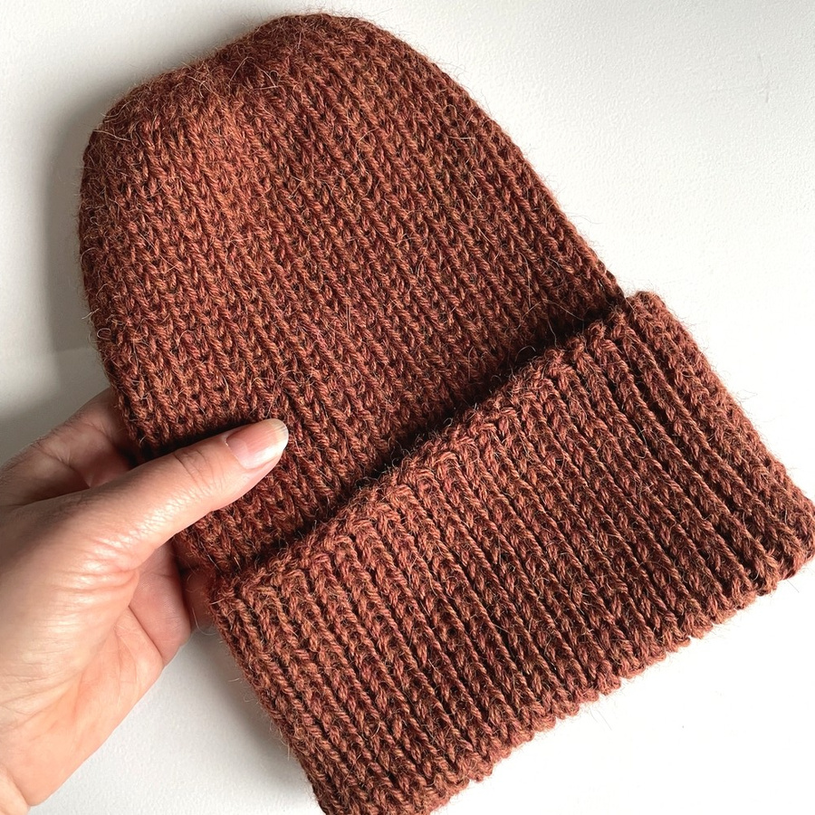 KIARA – czapka wywijana z alpaki 100% 9025 orzechowy, jesienno-zimowa, ręcznie robiona