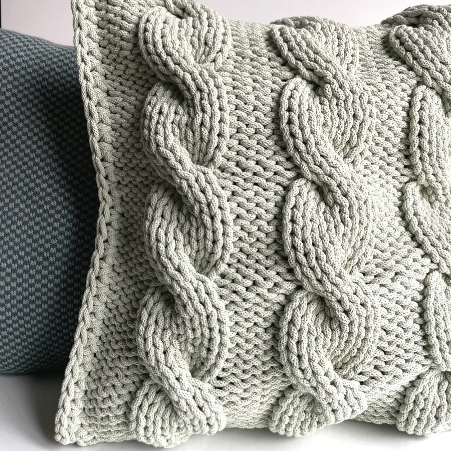 Poduszka ze sznurka bawełnianego DANUSIA Warkocze 665 Pistacja 50x50 cm