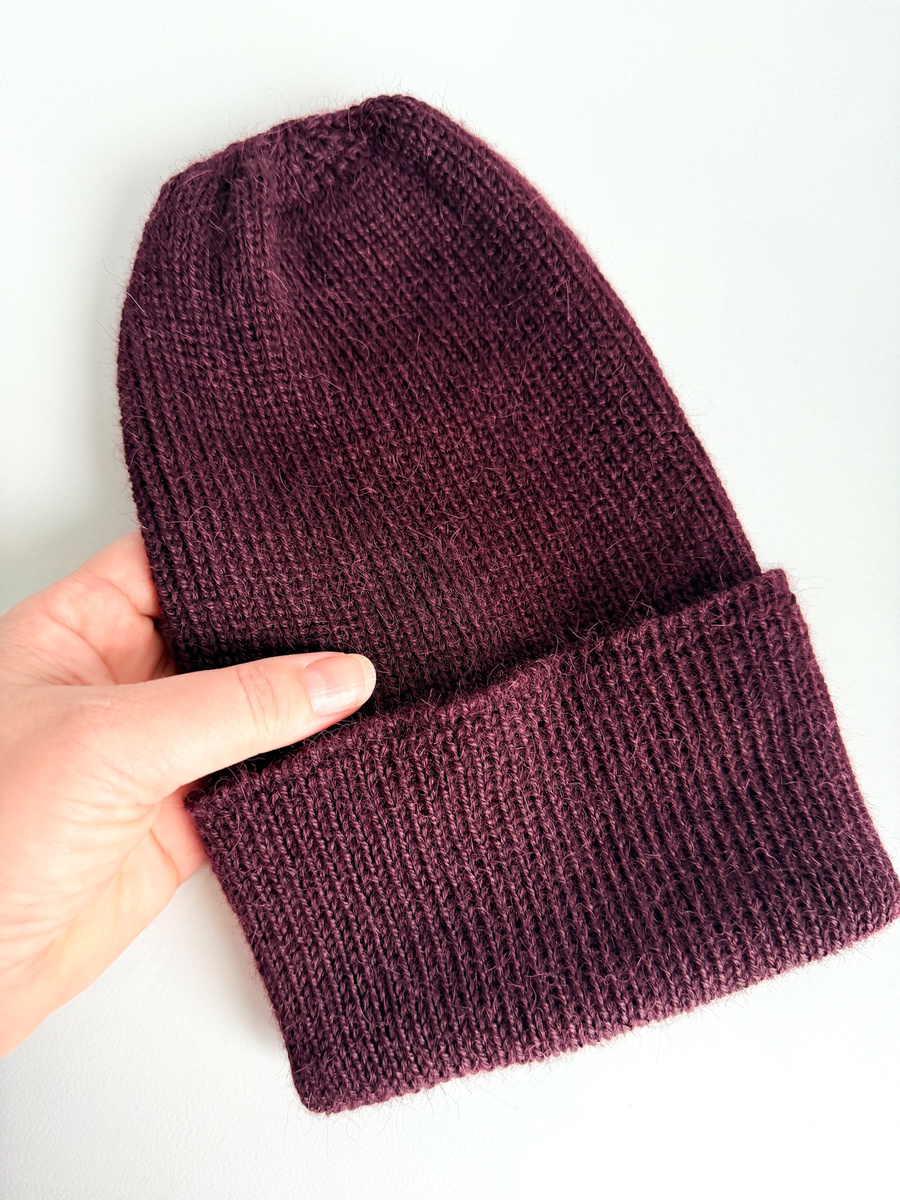 HELEN – czapka z alpaki damska wywijana 9044 ciemne winogrona