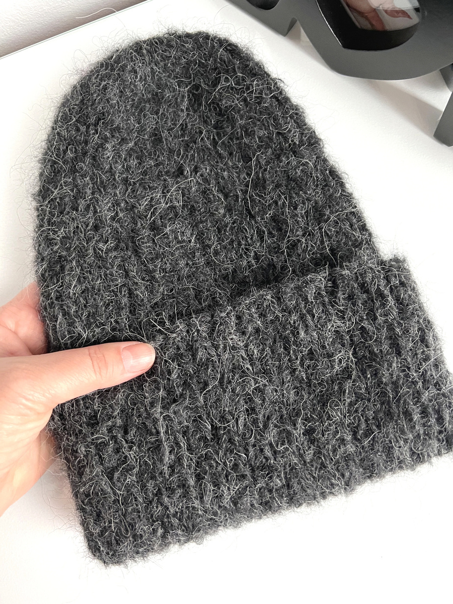 WATA CUKROWA Women's Alpaca Beanie 05 Black