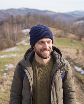 VARELLA – czapka beanie z wełny merino 100% Baby Merino 13 granatowy, jesienno-zimowa