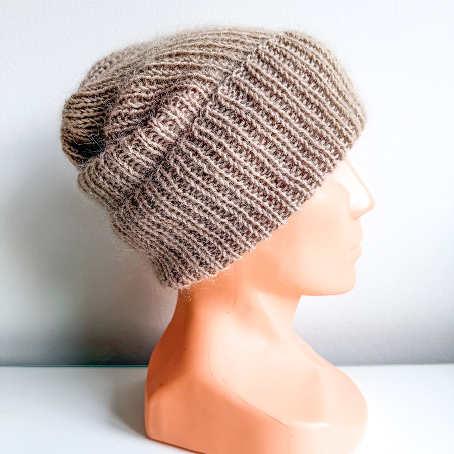 AUREA – ręcznie robiona czapka baby merino + moher i jedwab dziecięca/damska 64/54 jasny dąb