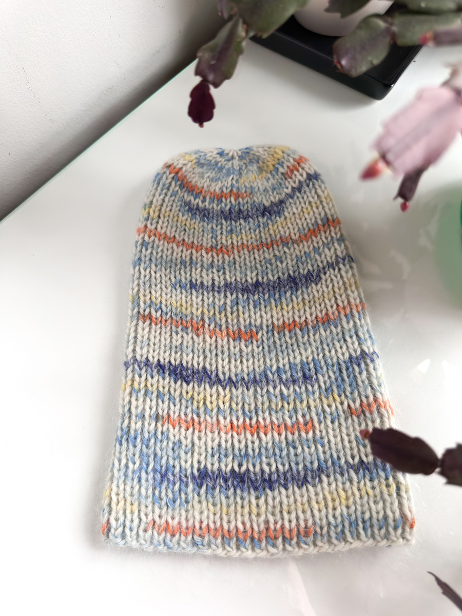 Handmade Czapka damska ALURA Merynos plus moher i jedwab 21/59 morski kapitan