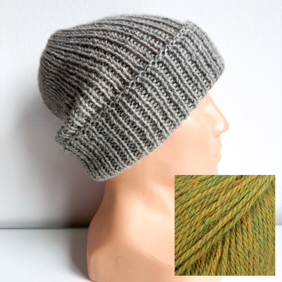 Czapka wywijana zrobiona ręcznie na drutach KIARA 100% Alpaka 7233 oliwka