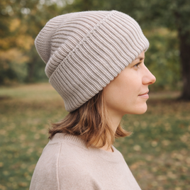 Czapka wywijana HELEN 100% Alpaka 9044 ciemne winogrona