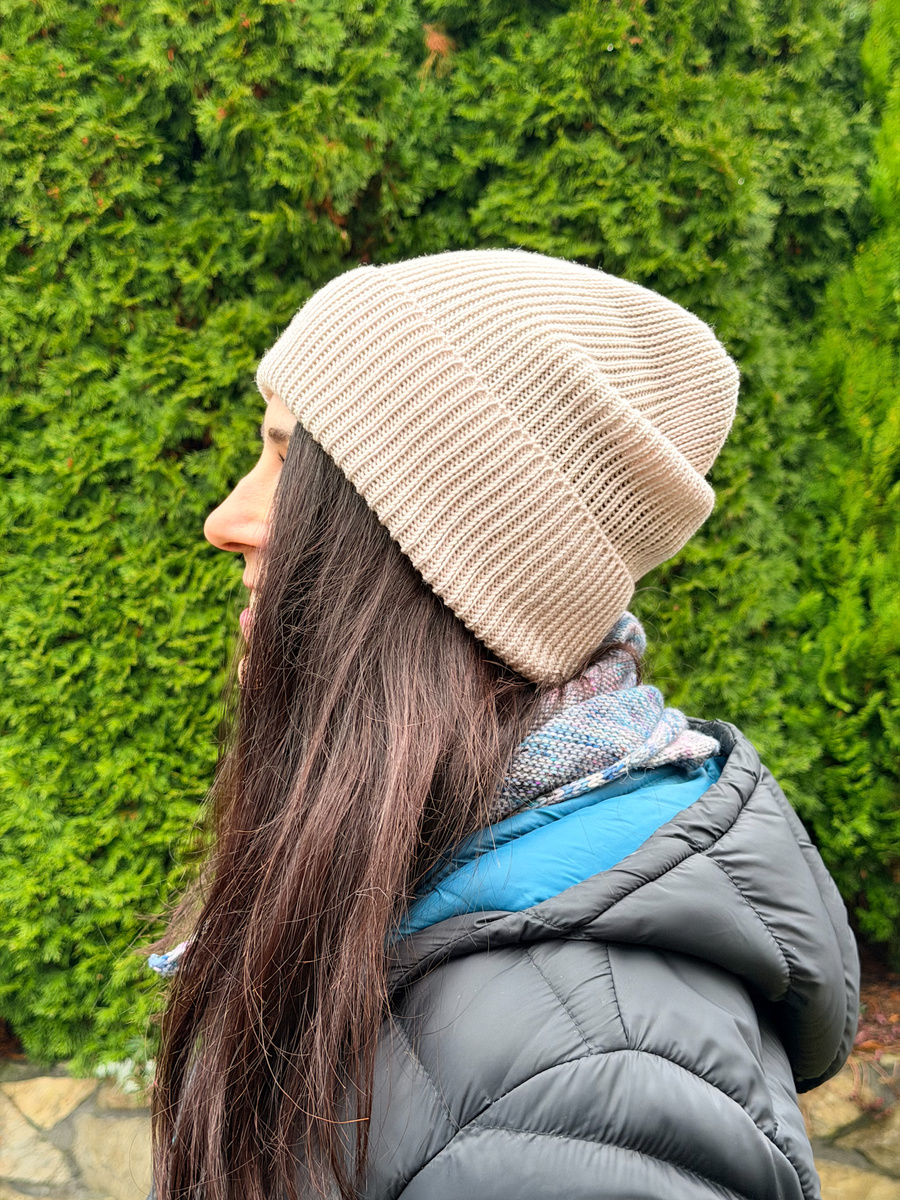 VARELLA – czapka z wełny merino baby merino 58 lody pistacjowe