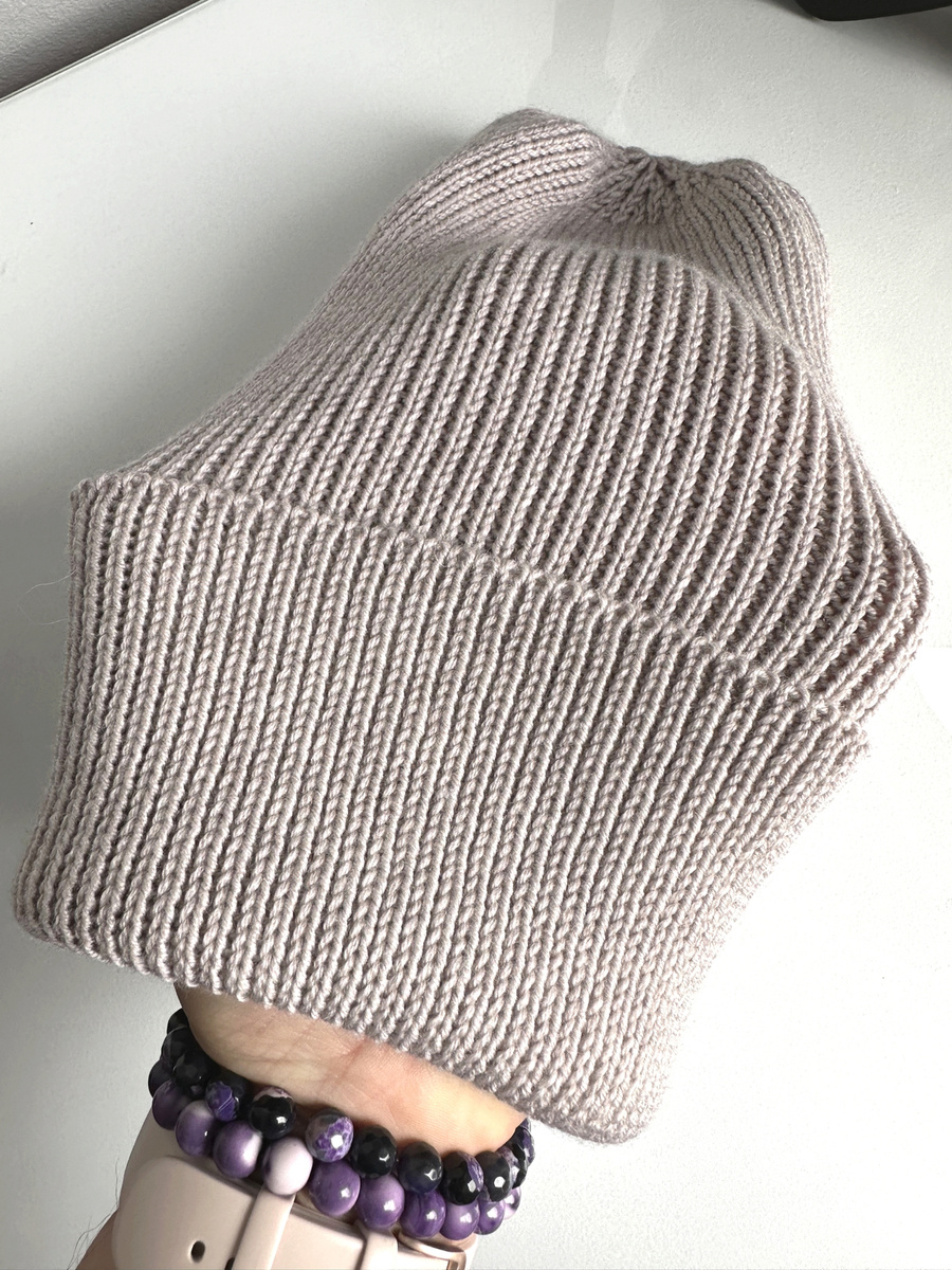 VARELLA – czapka beanie z wełny merino 100% Baby Merino 23 Jasny Beż, jesienno-zimowa, damska/męska/dziecięca