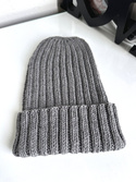 HELLI – wywijana czapka z wełny baby merino 19 Szary