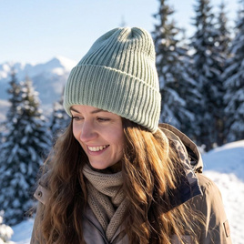 VARELLA – czapka z wełny merino baby merino 58 lody pistacjowe