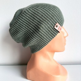 VARELLA – czapka z wełny merino beanie 100% Baby Merino 50 Zielona Szałwia, jesienno‑wiosenna