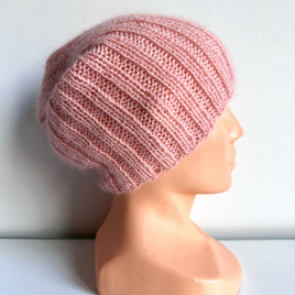MARGARET – czapka beanie ręcznie robiona alpaka + moher z jedwabiem 9033/53 Lody Truskawkowe