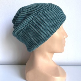 VARELLA Beanie-Mütze mit Umschlag 100% Baby-Merinowolle 47 Morze Północne