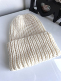 JANKA – gruba czapka zimowa beanie damska z wełny 01 ecru