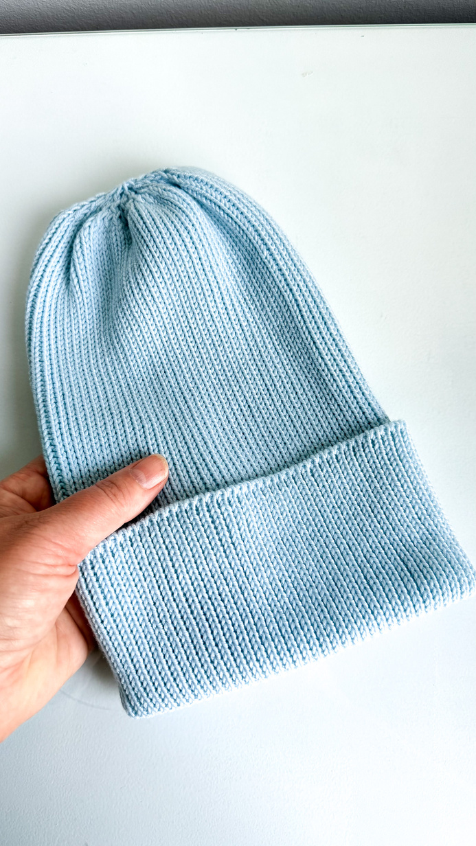 VARELLA – czapka z wełny merino baby merino 11 Błękitny Stalowy