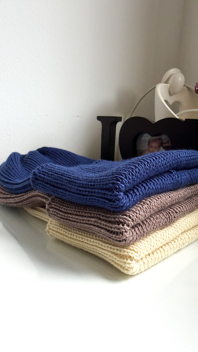VARELLA – czapka merino beanie wywijana 33 jaskrawoniebieski 100% baby merino