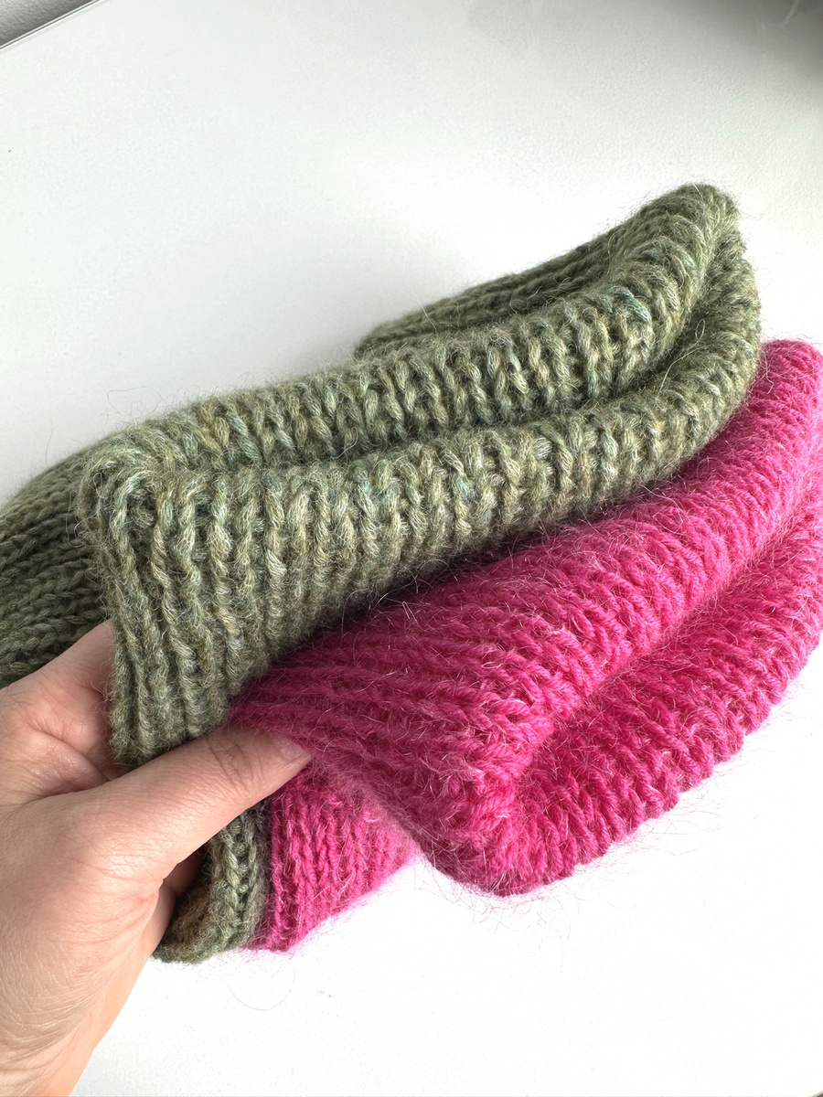 AUREA – ręcznie robiona ciepła czapka beanie baby merino + moher i jedwab damska / dziecięca 08/13 Fuksja