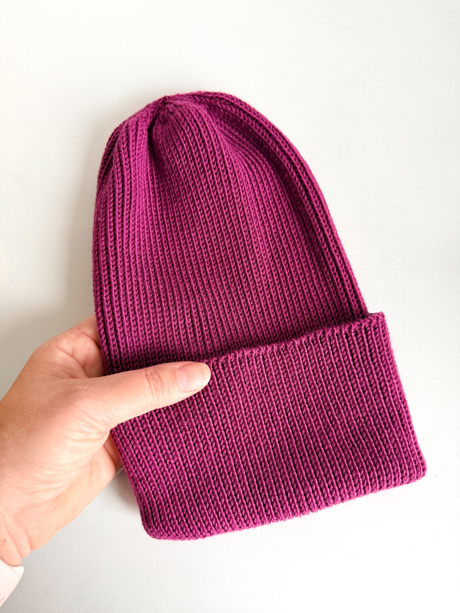 Beanie czapka z wełny merino VARELLA 100% Baby Merino 34 Wrzos