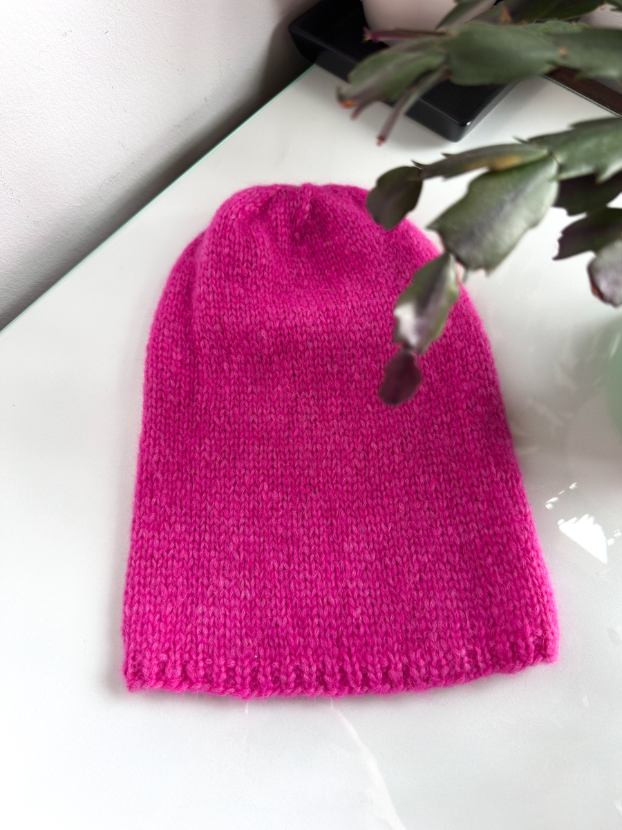 CHMURKA Handgemachte Damenmütze aus Alpaka 39 Magenta