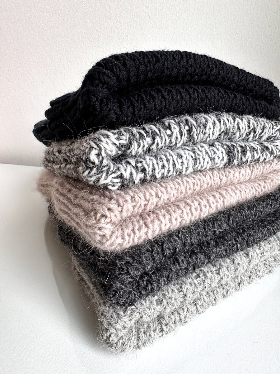 LAURIN – czapka z alpaki wywijana 100% alpaka 506/100 ciemny szary