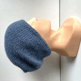 Ciepła czapka ręcznie robiona CHMURKA Alpaka 17 Jeans