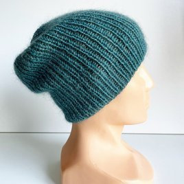 AUREA – ręcznie robiona ciepła czapka damska merino + moher i jedwab 47/37 Morze Północne