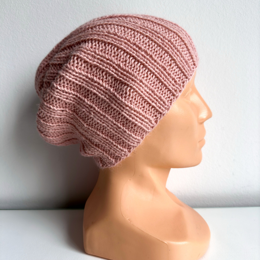LAURIN – czapka beanie z alpaki 100% 9033 lody truskawkowe
