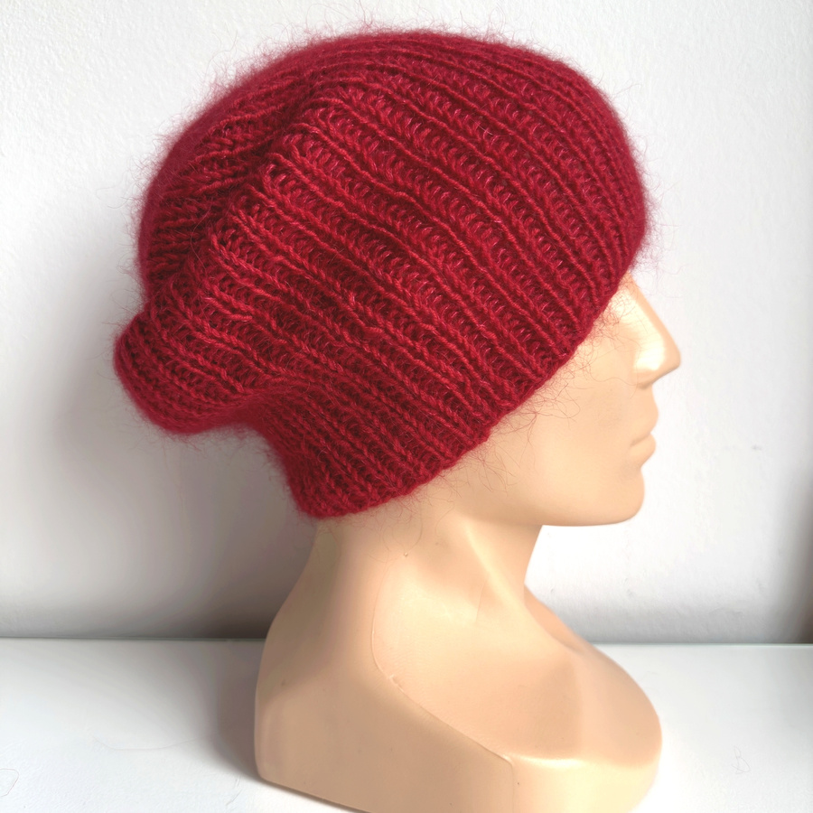 Handmade women's hat AUREA 100% Baby Merino plus mohair and silk 16/14 Red