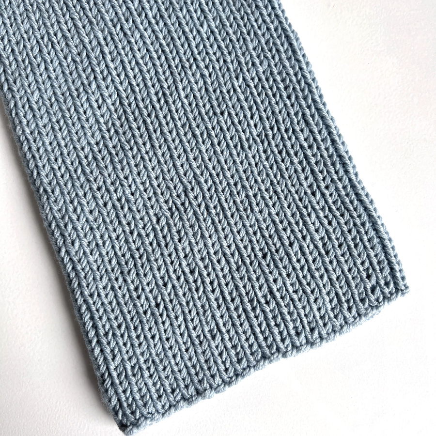 NANA – czapka beanie z wełny baby merino 43 jasny morski