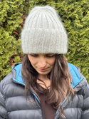 MIRA – ręcznie robiona ciepła czapka beanie merino + moher i jedwab 05 Jasny Szary