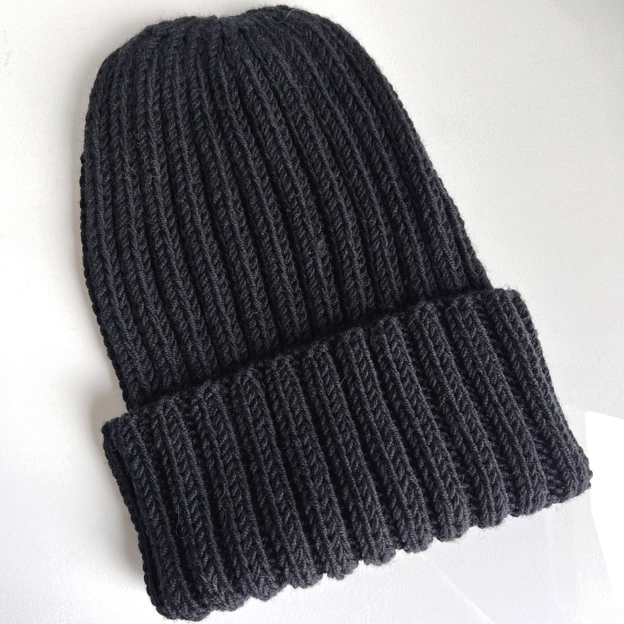 HELLI – czapka wywijana beanie 100% baby merino 21 czarny zimowa