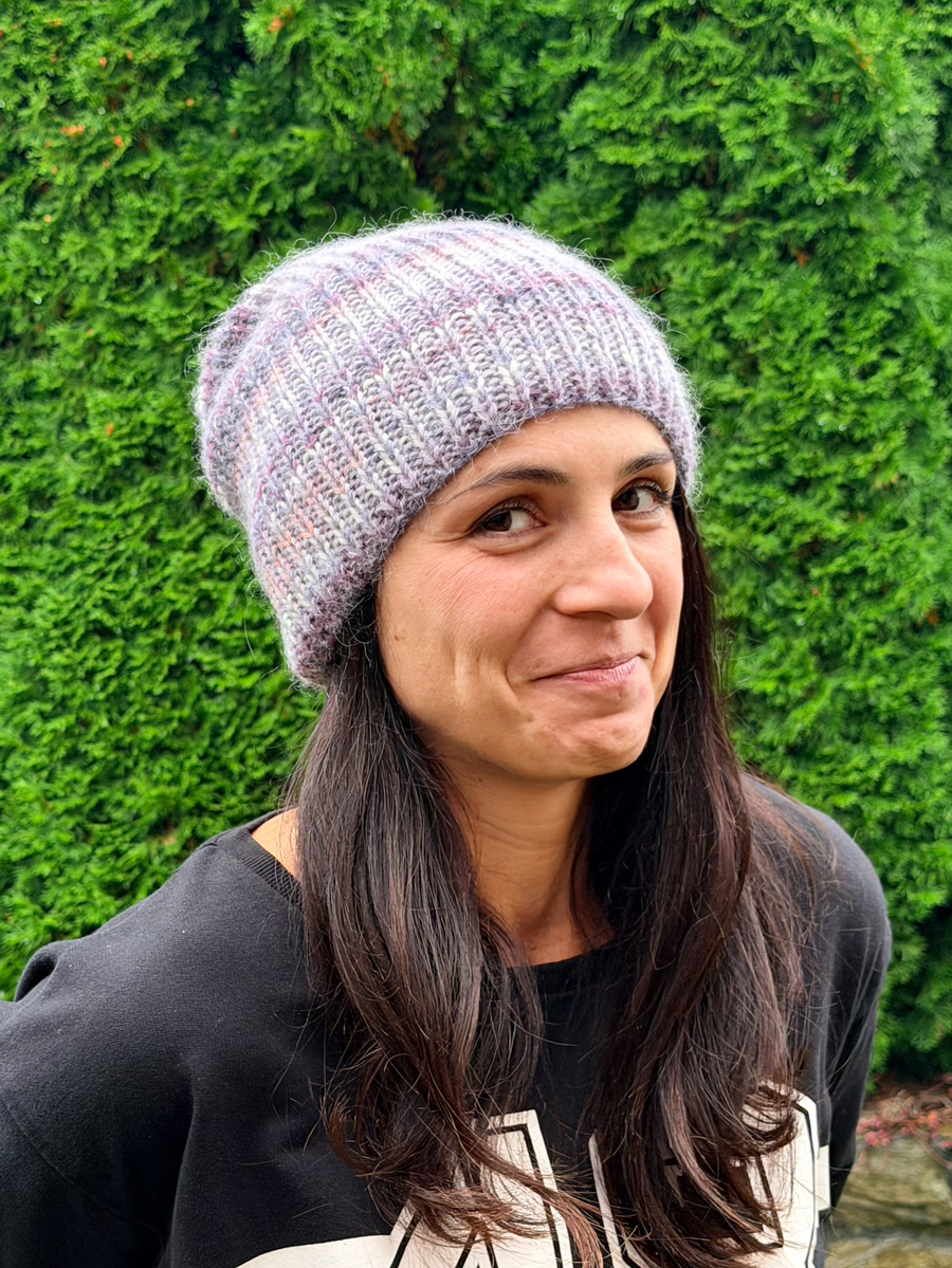 Handmade Czapka damska AUREA 100% Baby Merino plus moher i jedwab 03/29 Wanilia