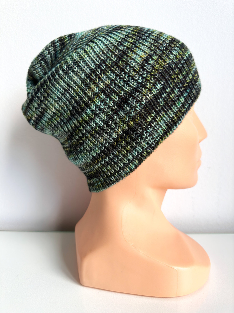 VARELLA 2.0 Beanie-Mütze aus Merinowolle 3265 Forest Night dünn Übergangszeit
