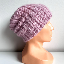 MARGARET – ręcznie robiona czapka wywijana alpaka + moher i jedwab 3112/36 Różowy z nutką beżu