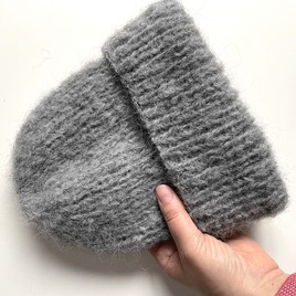 WATA CUKROWA – czapka z alpaki damska 04 szary