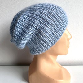 AUREA – ręcznie robiona czapka beanie merino + moher i jedwab damska 11/07 błękitny stalowy