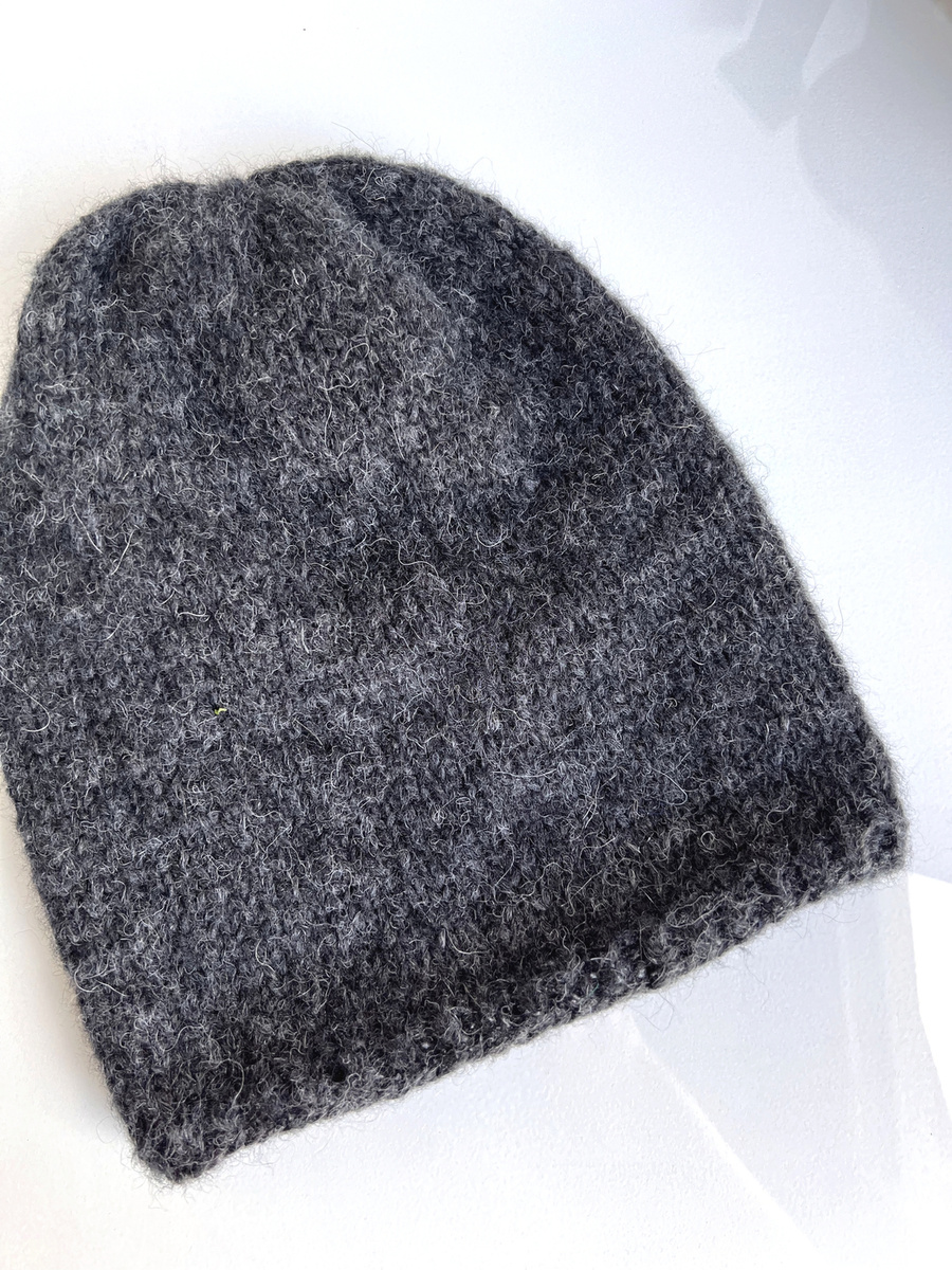 CHMURKA Handgemachte Beanie-Mütze aus Alpaka 06 Anthrazit