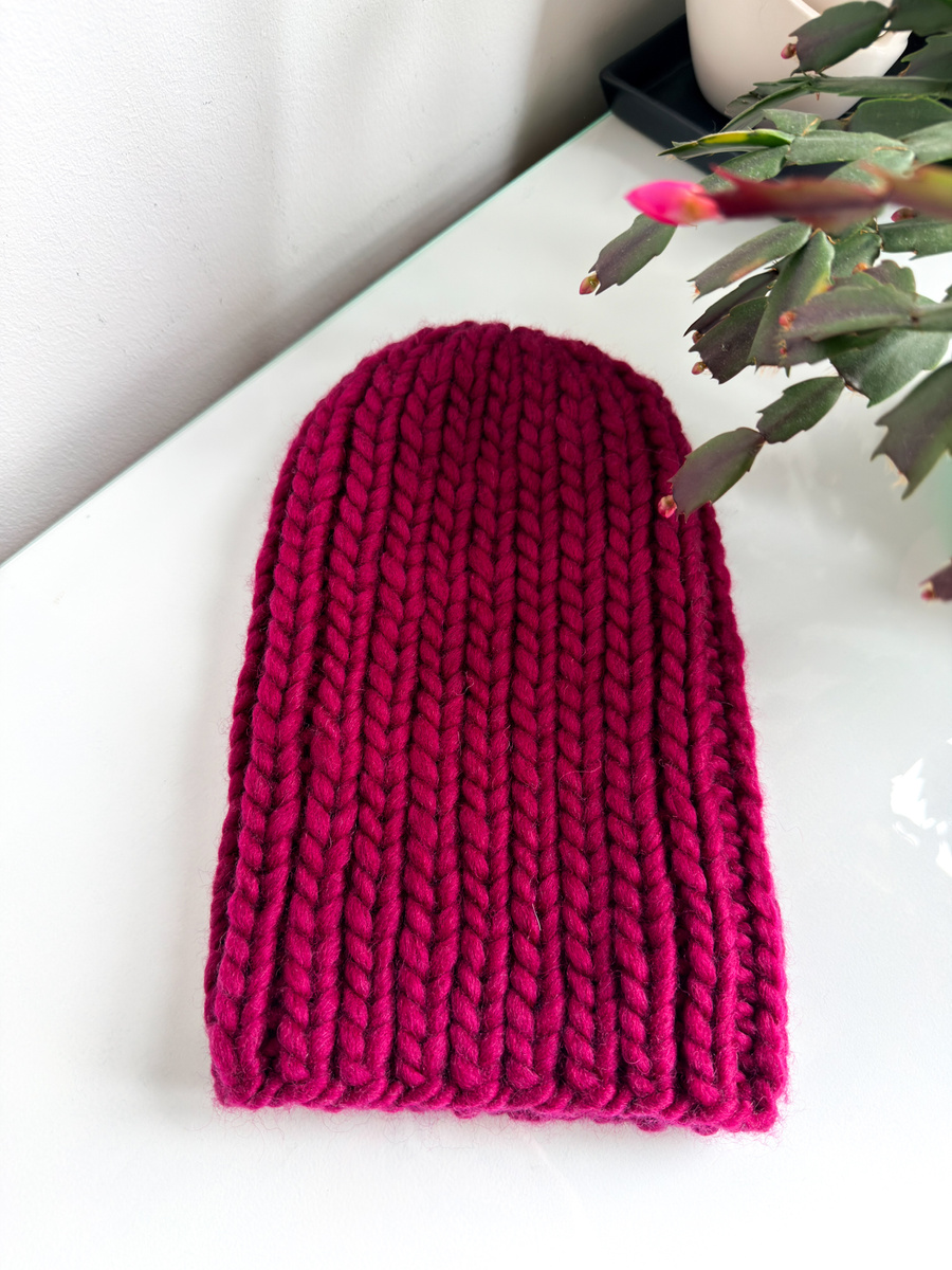 ASHER – gruba czapka zimowa damska z wełny 08 Rubinowy